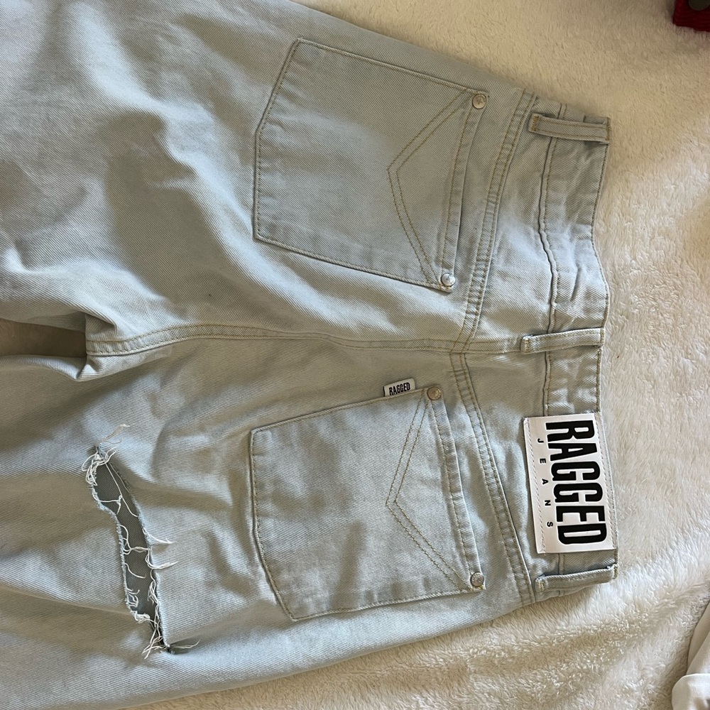 The RAGGED PRIEST cut jeans